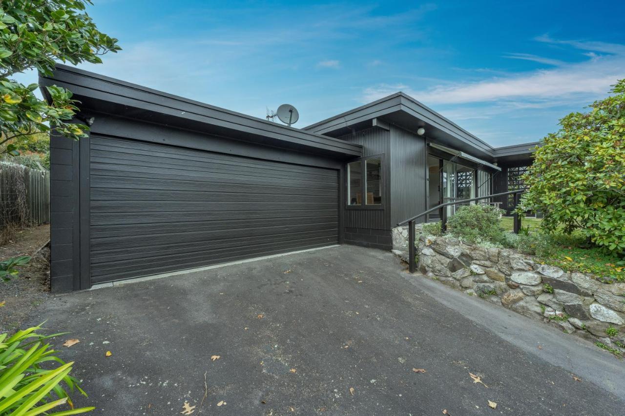 Henry'S Bach Villa Taupo Bagian luar foto