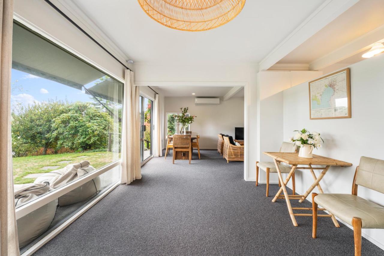 Henry'S Bach Villa Taupo Bagian luar foto